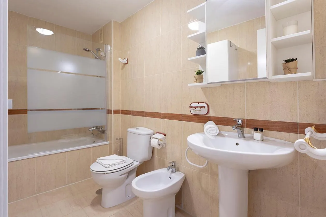 Apartamento Con Piscina Y Parking En Fuengirola Mijas