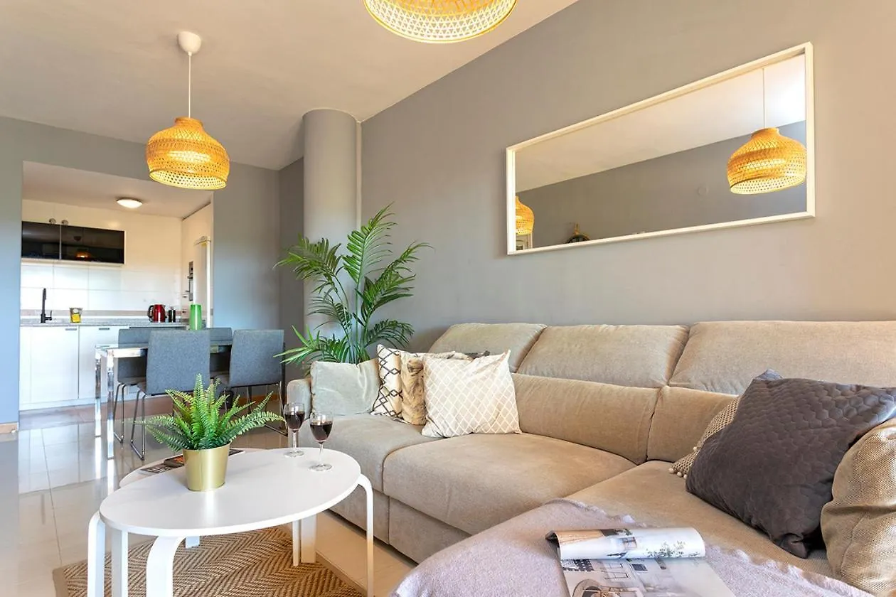 Apartamento Con Piscina Y Parking En Fuengirola Mijas Spain
