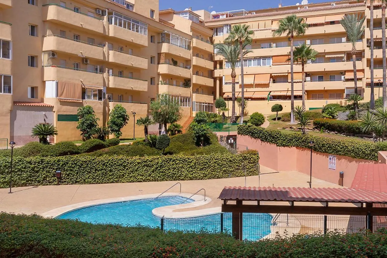 Apartamento Con Piscina Y Parking En Fuengirola Mijas